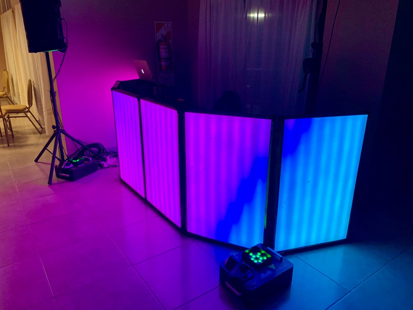 Cabina DJ Pixel imagen 1