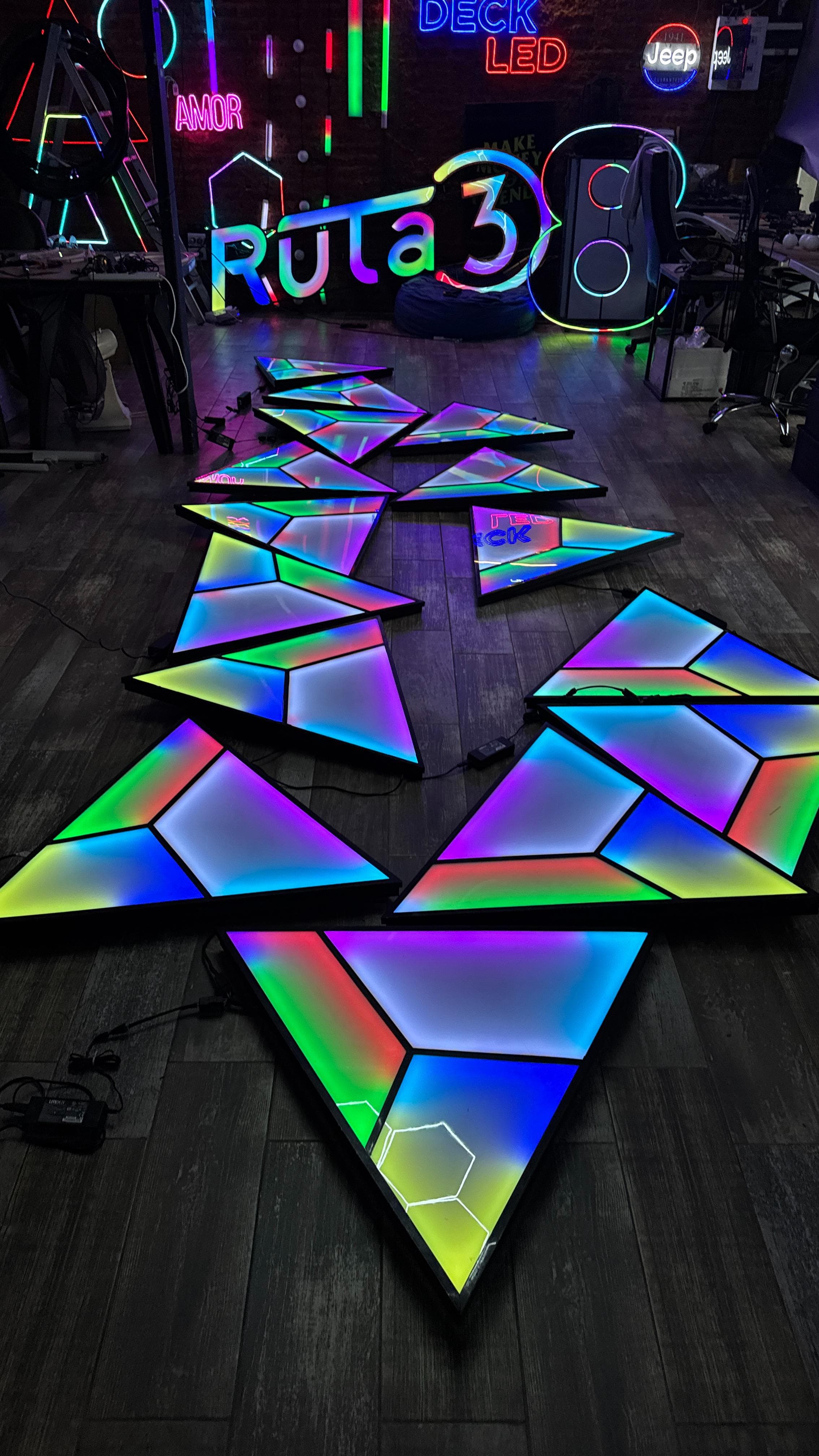 Figura Pixel LED FULL imagen 1